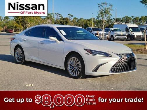 2023 Lexus ES 300h Luxury