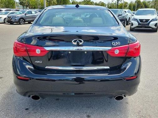 2015 INFINITI Q50 Premium
