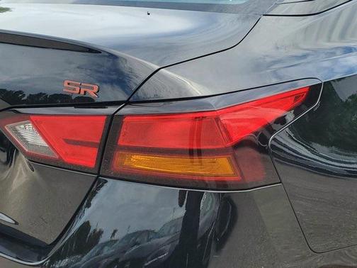 2025 Nissan Altima SR FWD