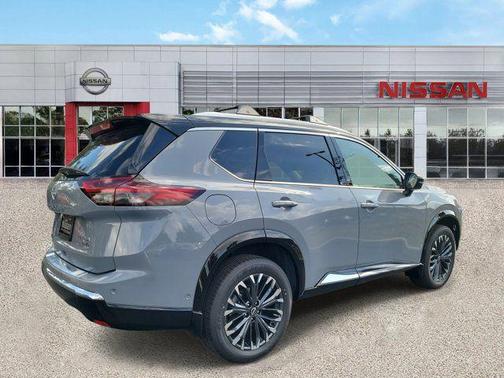 Boulder Gray Pearl/Super Black 2026 Nissan Rogue Platinum