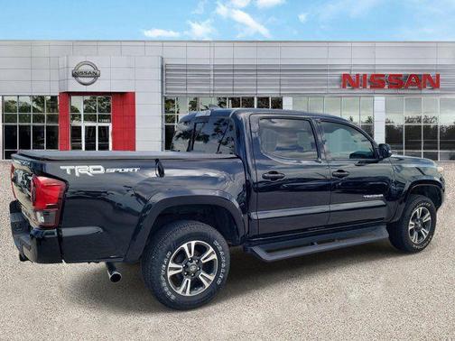 Midnight Black Metallic 2018 Toyota Tacoma TRD Sport