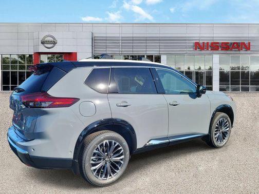 Boulder Gray Pearl/Super Black 2026 Nissan Rogue Platinum