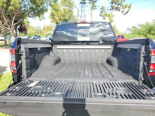 Super Black 2026 Nissan Frontier PRO-4X