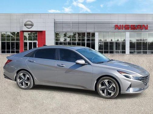 2022 Hyundai ELANTRA Limited