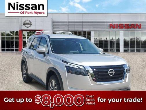 2025 Nissan Pathfinder SL FWD