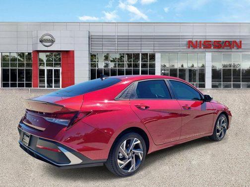 2025 Hyundai ELANTRA Sport