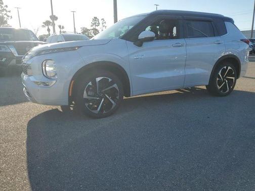 2023 Mitsubishi Outlander PHEV SEL