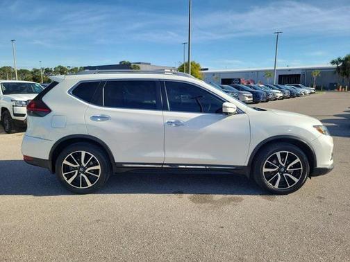 2020 Nissan Rogue SL