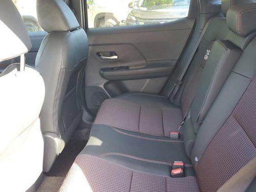 Super Black 2026 Nissan Kicks SR