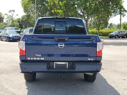 2024 Nissan Titan SV