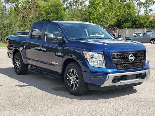 2024 Nissan Titan SV