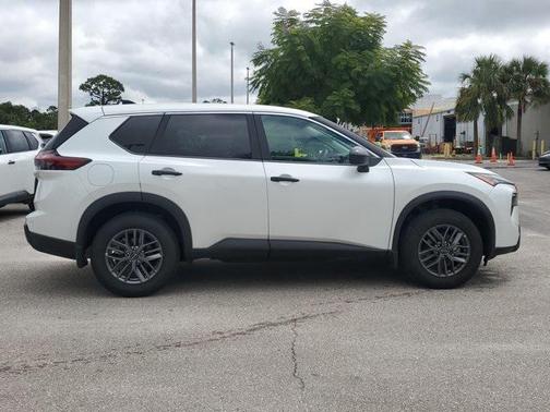 2025 Nissan Rogue S