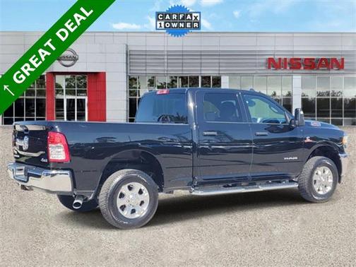 2024 RAM 2500 Big Horn Crew Cab 4x4 6'4' Box