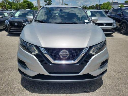 Brilliant Silver Metallic 2020 Nissan Rogue Sport S