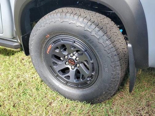 Boulder Gray Pearl 2026 Nissan Frontier PRO-4X