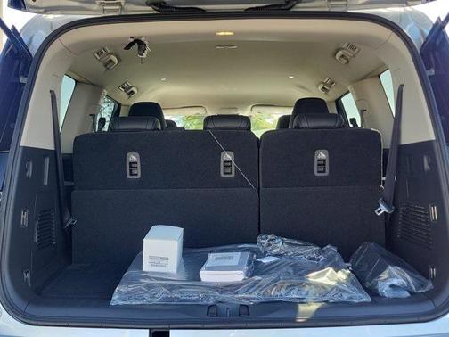 2025 Nissan Armada SV 2WD