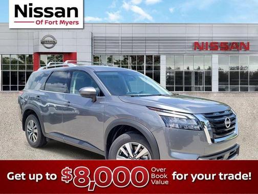 2025 Nissan Pathfinder SL FWD