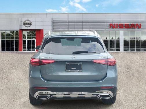 2025 Mercedes-Benz GLC 300 4MATIC