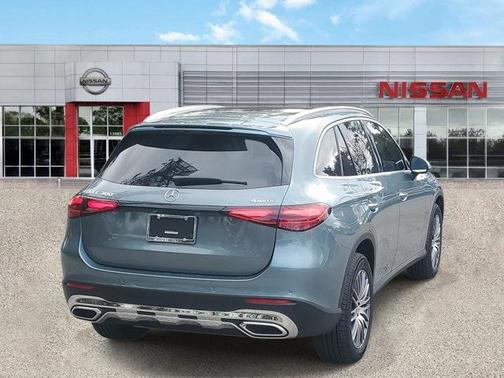 2025 Mercedes-Benz GLC 300 4MATIC