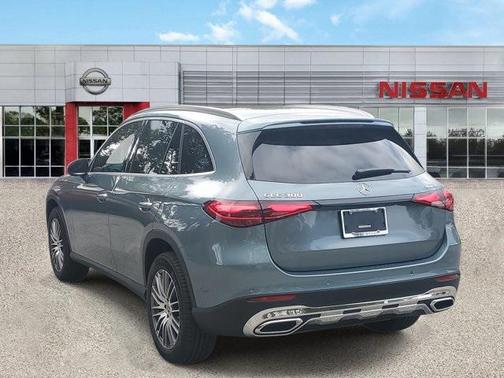 2025 Mercedes-Benz GLC 300 4MATIC