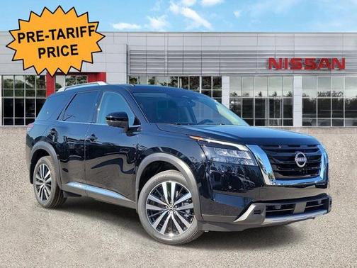 2025 Nissan Pathfinder Platinum 4WD