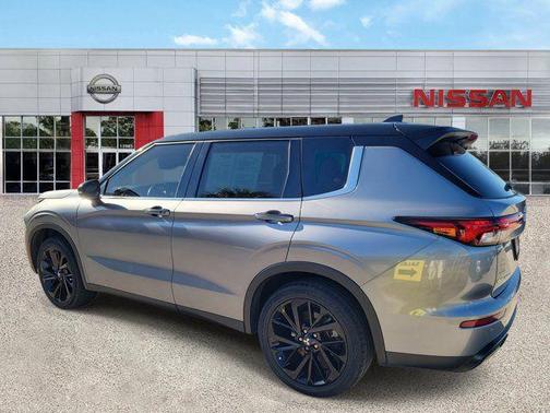2023 Mitsubishi Outlander SEL Black Edition 2WD