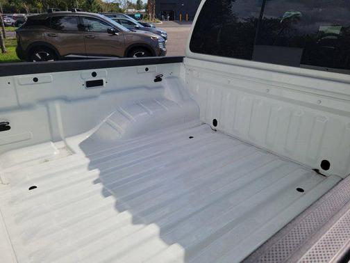 Glacier White 2026 Nissan Frontier SV