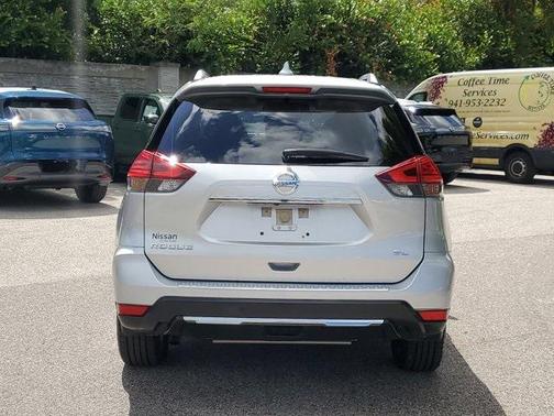 2017 Nissan Rogue SL