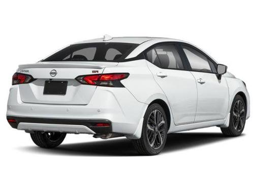 Aspen White Tricoat 2025 Nissan Versa 1.6 S