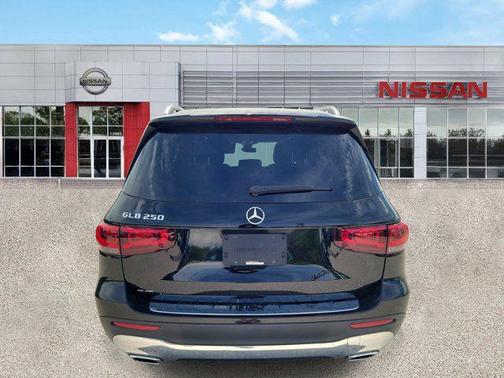 Night Black 2022 Mercedes-Benz GLB 250 Base