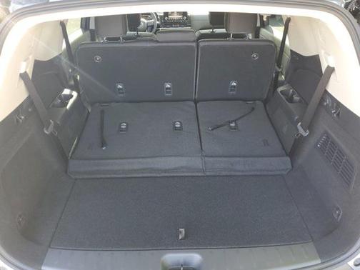 2025 Nissan Pathfinder SV FWD