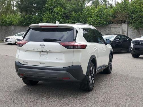 2021 Nissan Rogue SL