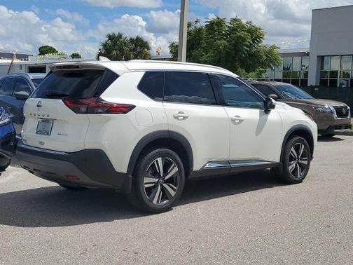 2021 Nissan Rogue SL