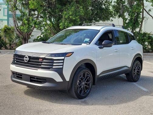 Aspen White Tricoat 2026 Nissan Kicks SR