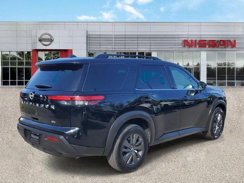 2024 Nissan Pathfinder SV FWD