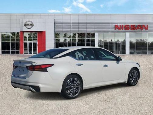 2023 Nissan Altima 2.5 SL