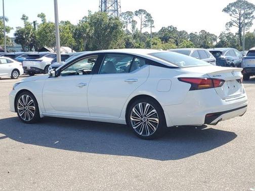 2023 Nissan Altima 2.5 SL