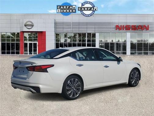 2023 Nissan Altima 2.5 SL