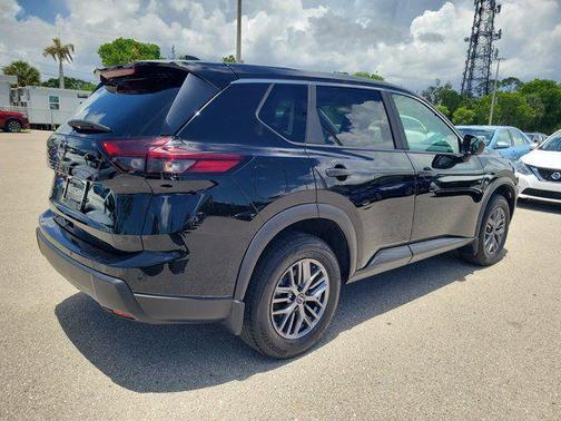 Super Black 2024 Nissan Rogue S