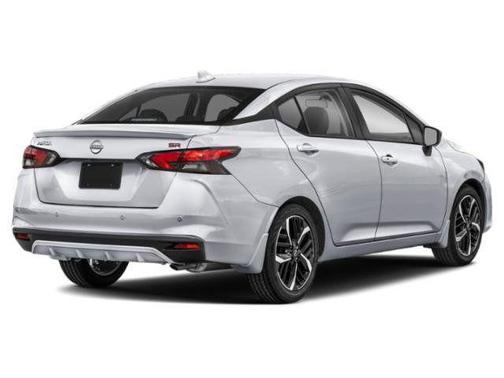 Aspen White Tricoat 2023 Nissan Versa 1.6 S