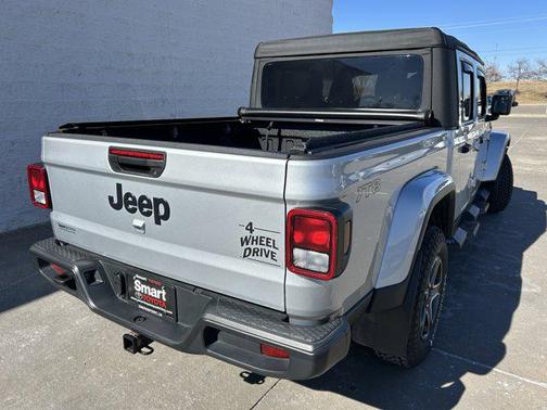 2022 Jeep Gladiator Sport S