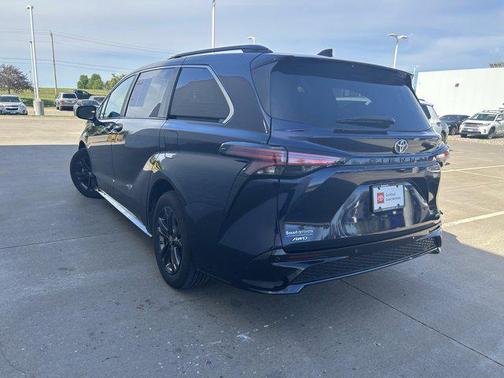 Blueprint 2024 Toyota Sienna XSE 7 Passenger