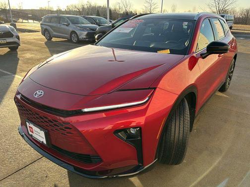 2025 Toyota Crown Signia Limited