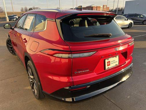 2025 Toyota Crown Signia Limited