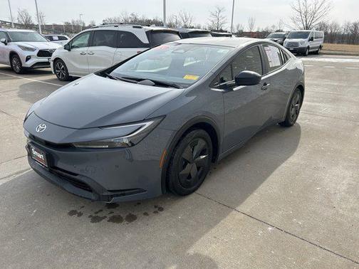 2024 Toyota Prius LE