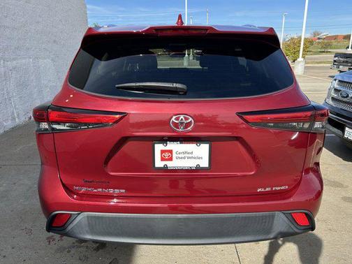 2021 Toyota Highlander XLE