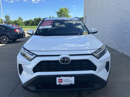 Ice 2025 Toyota RAV4 XLE
