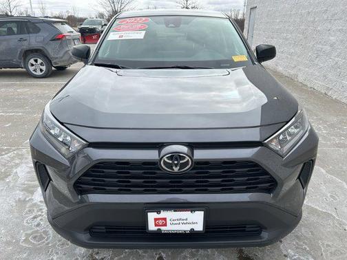 2022 Toyota RAV4 LE