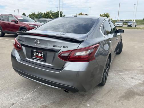 Gun Metallic 2018 Nissan Altima 2.5 SR