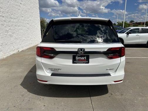 Platinum White Pearl 2023 Honda Odyssey Sport